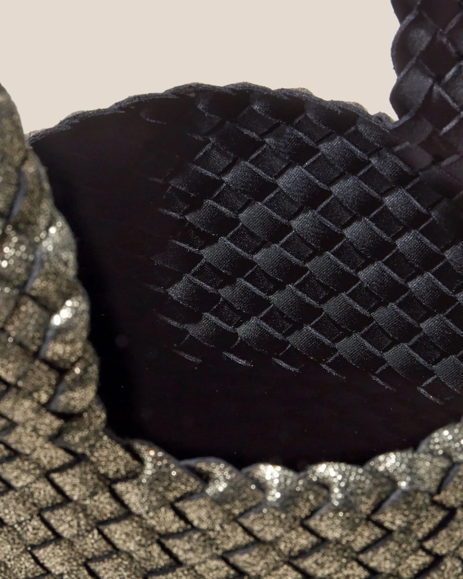 Clutcher^NAGHEDI Kyoto Clutch Metallic