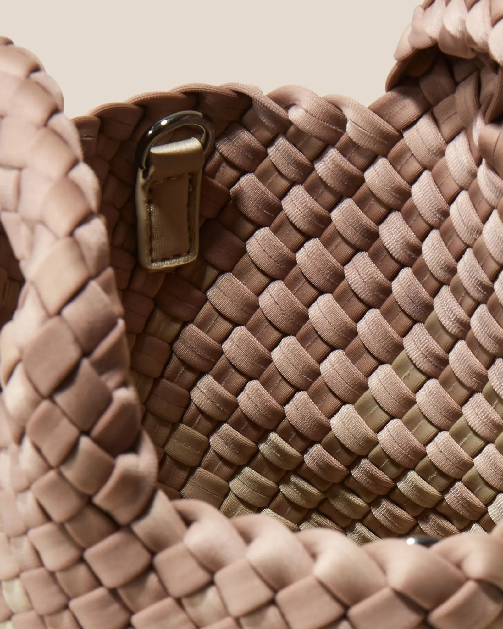 Totes^NAGHEDI St. Barths Petit Tote Grafisk Ombre