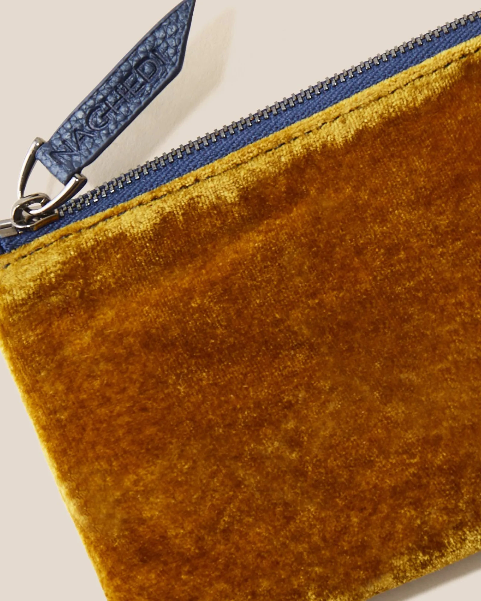 Tverrkropper^NAGHEDI St. Barths Petit Tote Velvet